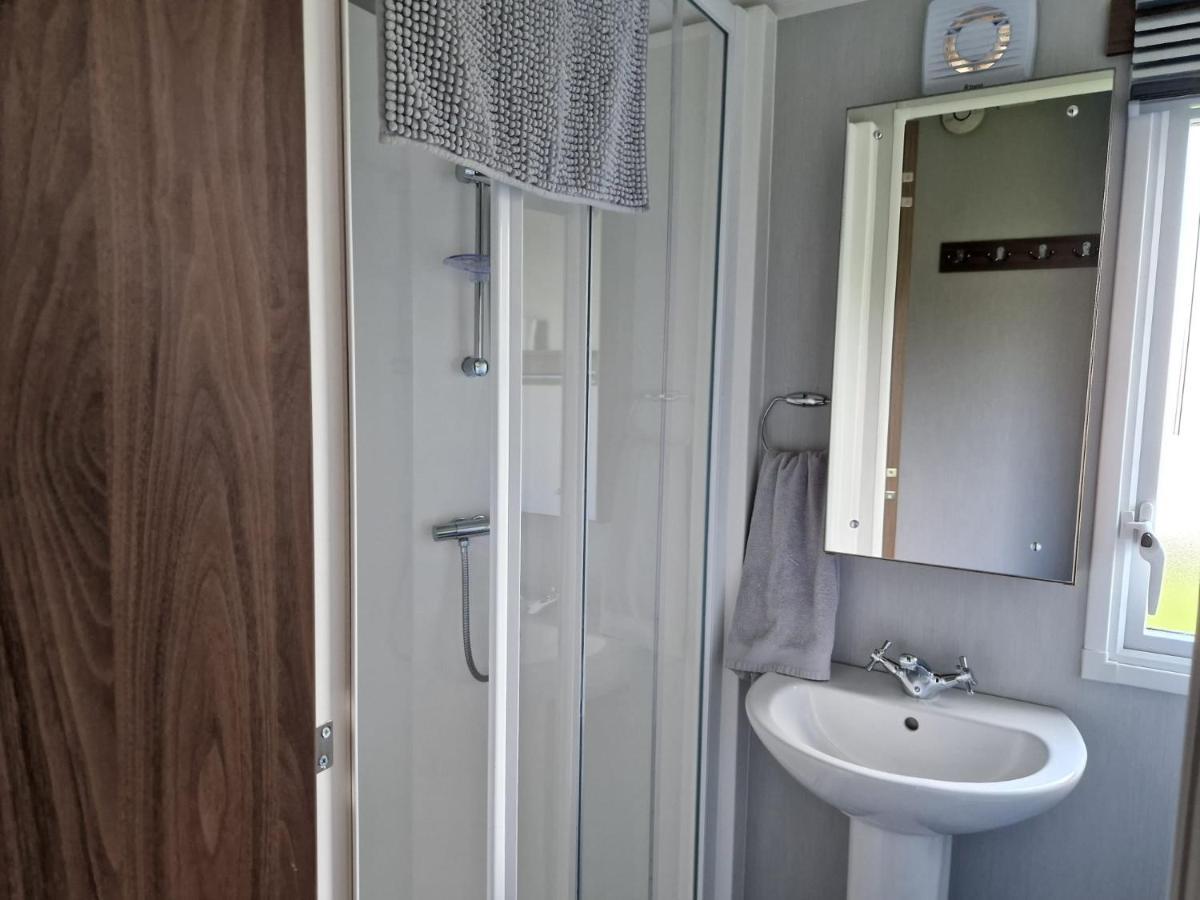 فندق The Fleet Retreat Wyke Regis المظهر الخارجي الصورة